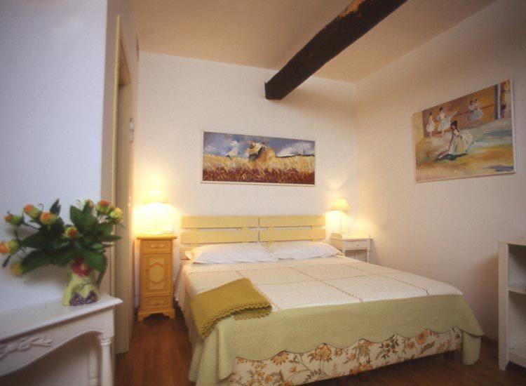 Agriturismo La Vecchia Dolceacqua Villa Bilik gambar